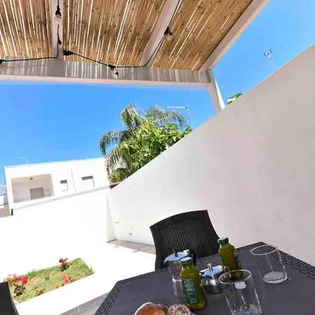 - Costa Salentina Bed & Breakfast *